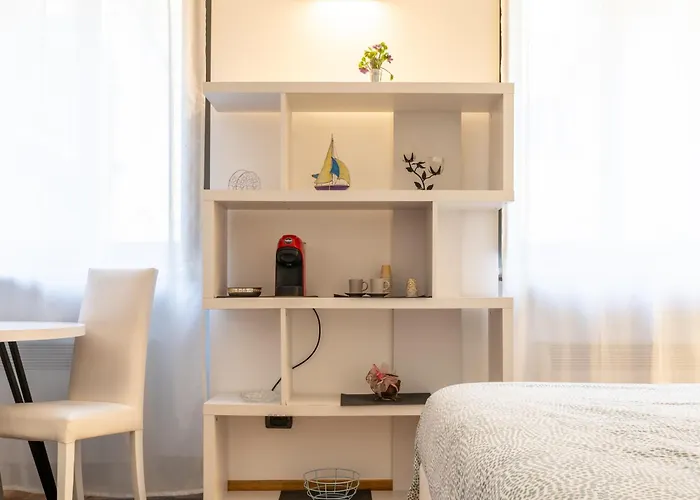 Castello Living Апартаменты *